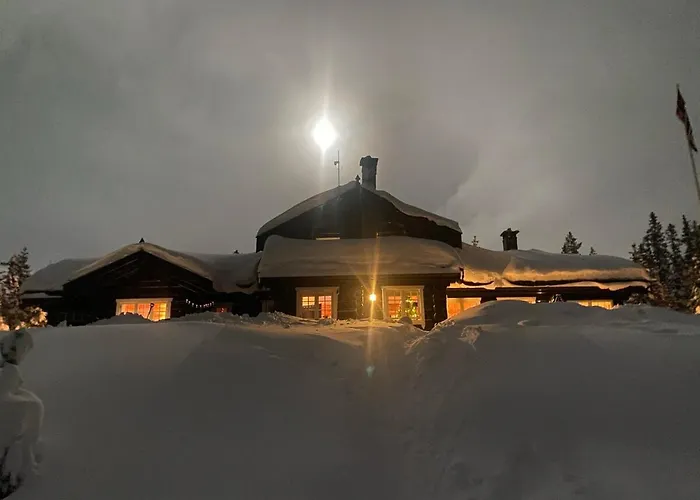 Stor Velutstyrt Laftehytte Med Usjenert Uteplass, Flott Utsikt Og Jacuzzi Дом отдыха Eggedal