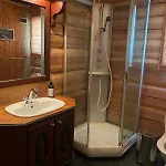 Stor Velutstyrt Laftehytte Med Usjenert Uteplass, Flott Utsikt Og Jacuzzi Prázdninový dům *